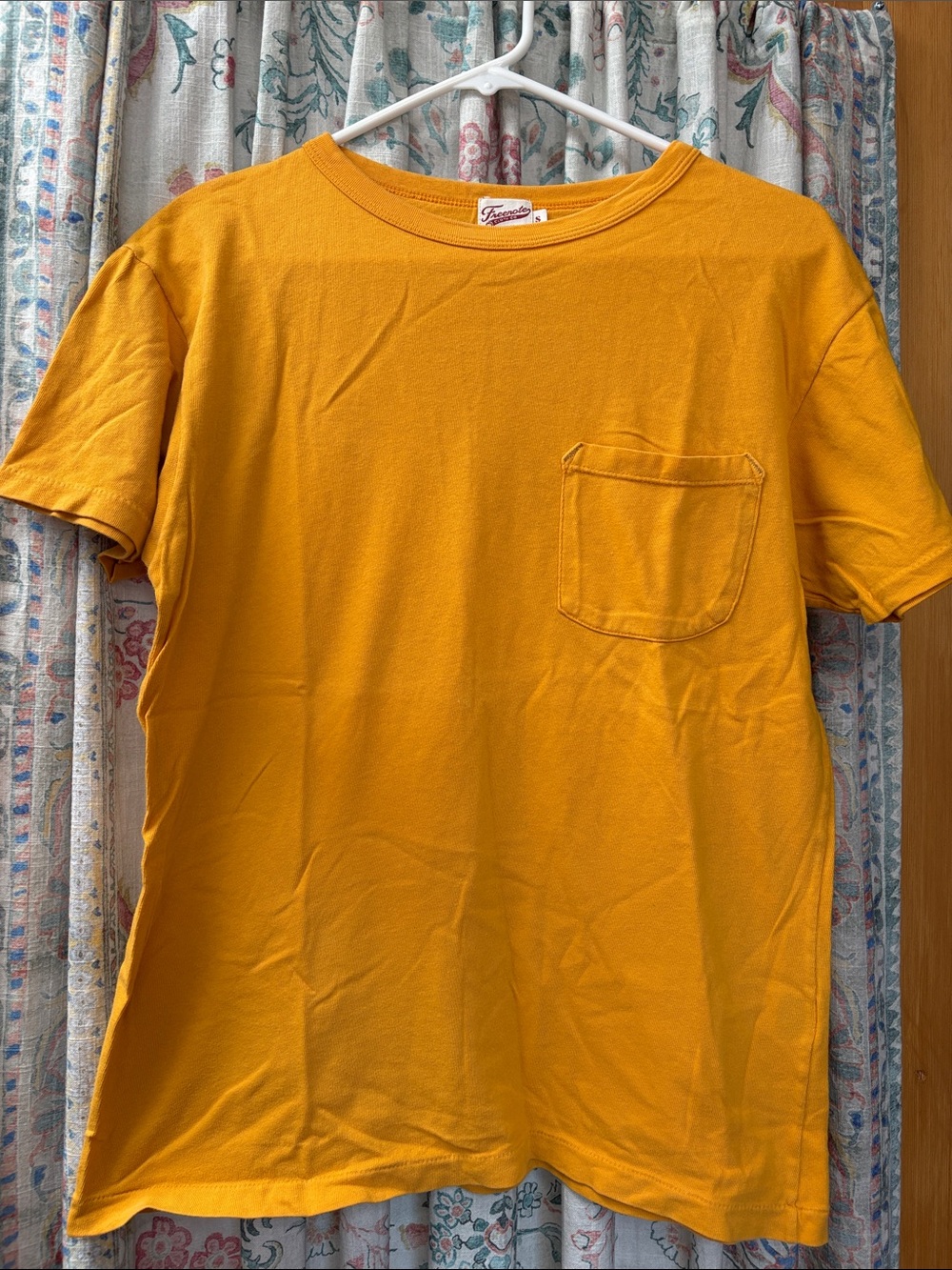 Freenote Brand Men's Mustard Yellow Pocket T-Shirt, size small